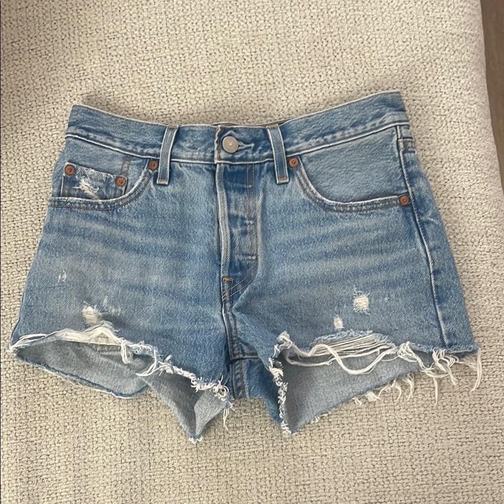 Levi’s Distressed Denim Women Shorts